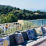 Spacious Overlooking With Private Pool *