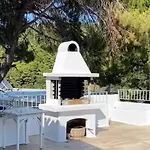 Villa Spacious Overlooking With Private Pool