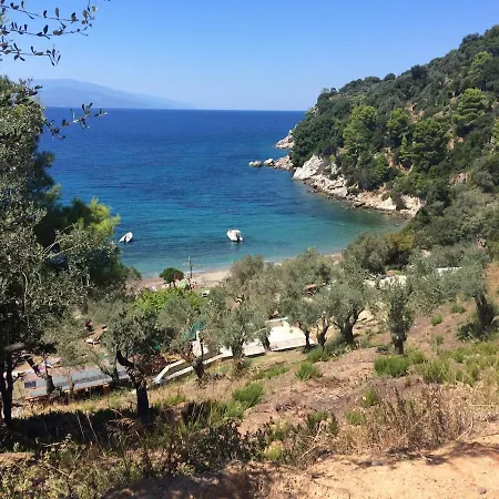 Spacious Overlooking With Private Pool Kolios