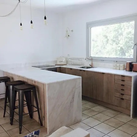 Spacious Overlooking With Private Pool *
