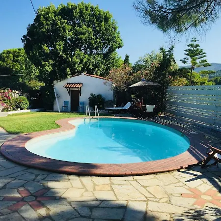 Villa Spacious Overlooking With Private Pool *