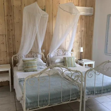 Spacious Overlooking With Private Pool Kolios