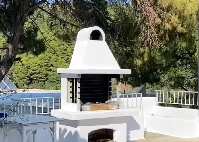 Villa Spacious Overlooking With Private Pool