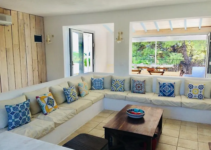 Spacious Overlooking With Private Pool * Kolios